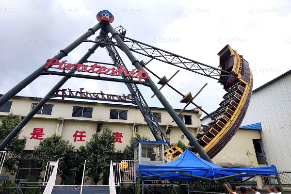 swinging pirate ship ride